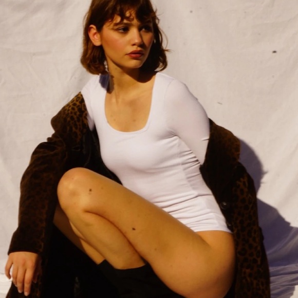 Asymmetrical Premium Micro Ribbed Modal Square Neck Long Sleeve Bodysuit NWOT - Picture 9 of 15